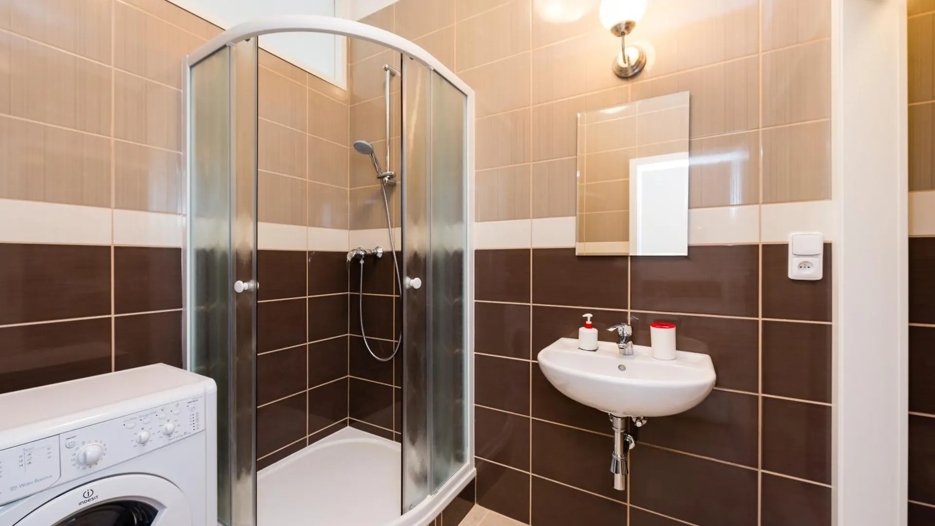 Affordable Stay Navratilova Prag Apartment